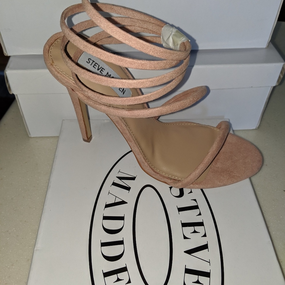 Steve Madden Natural heels